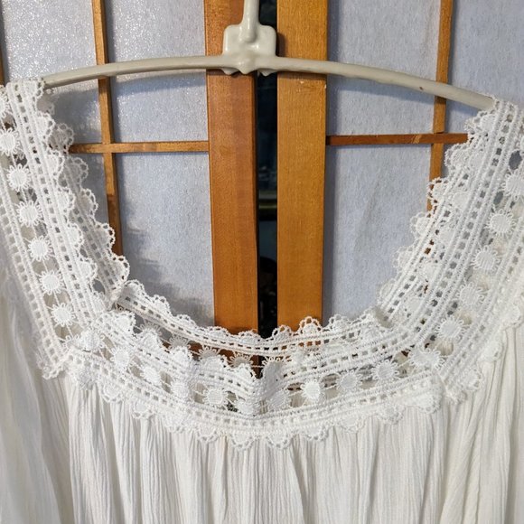 White Bohemian Blouse - Picture 3 of 7